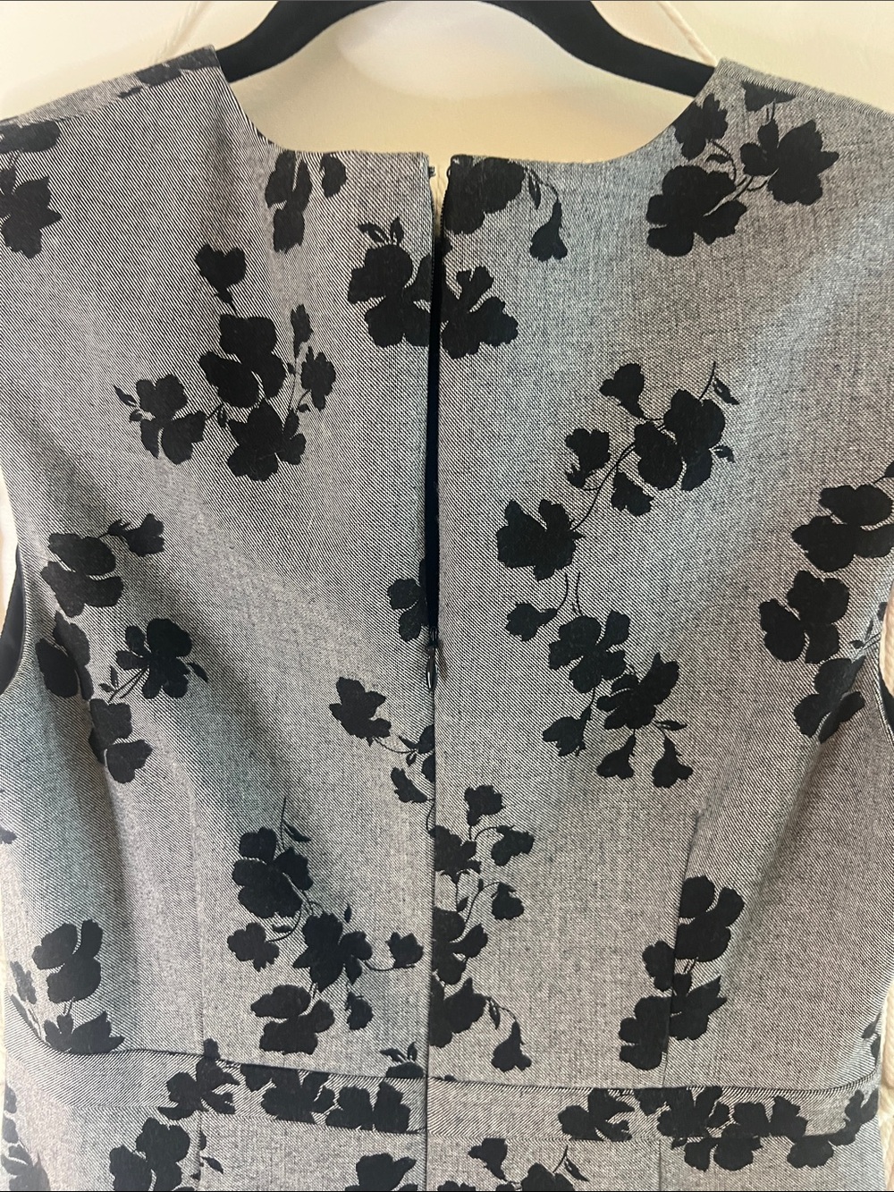 Ann Taylor Gray Midi Dress with Black Floral Print - Picture 5 of 7